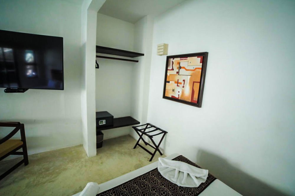 Siesta Fiesta Hotel Adults Only - 5Th Avenue Плая-дель-Кармен Экстерьер фото