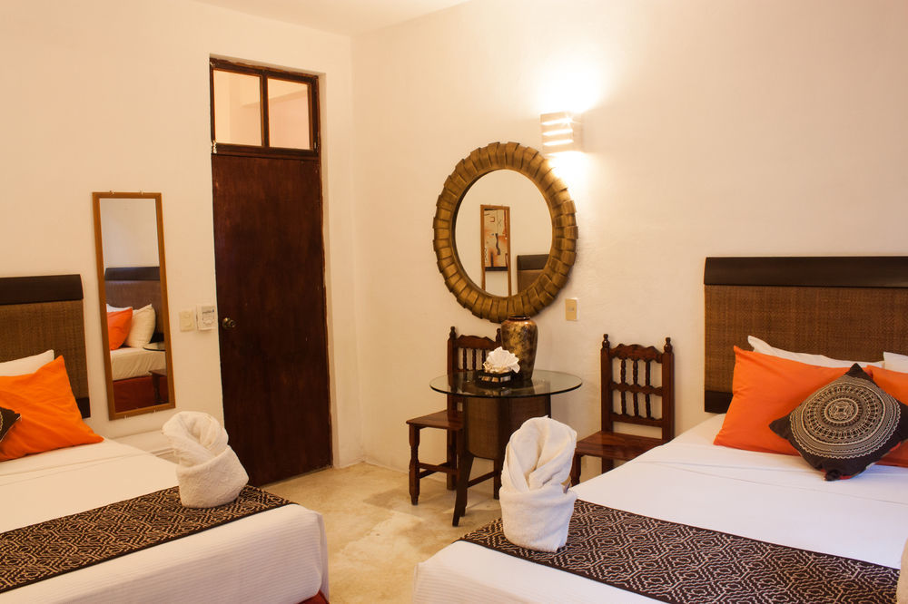 Siesta Fiesta Hotel Adults Only - 5Th Avenue Плая-дель-Кармен Экстерьер фото